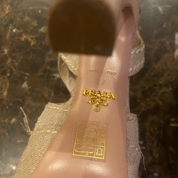 Prada Heels Size 37 - Picture 4 of 6